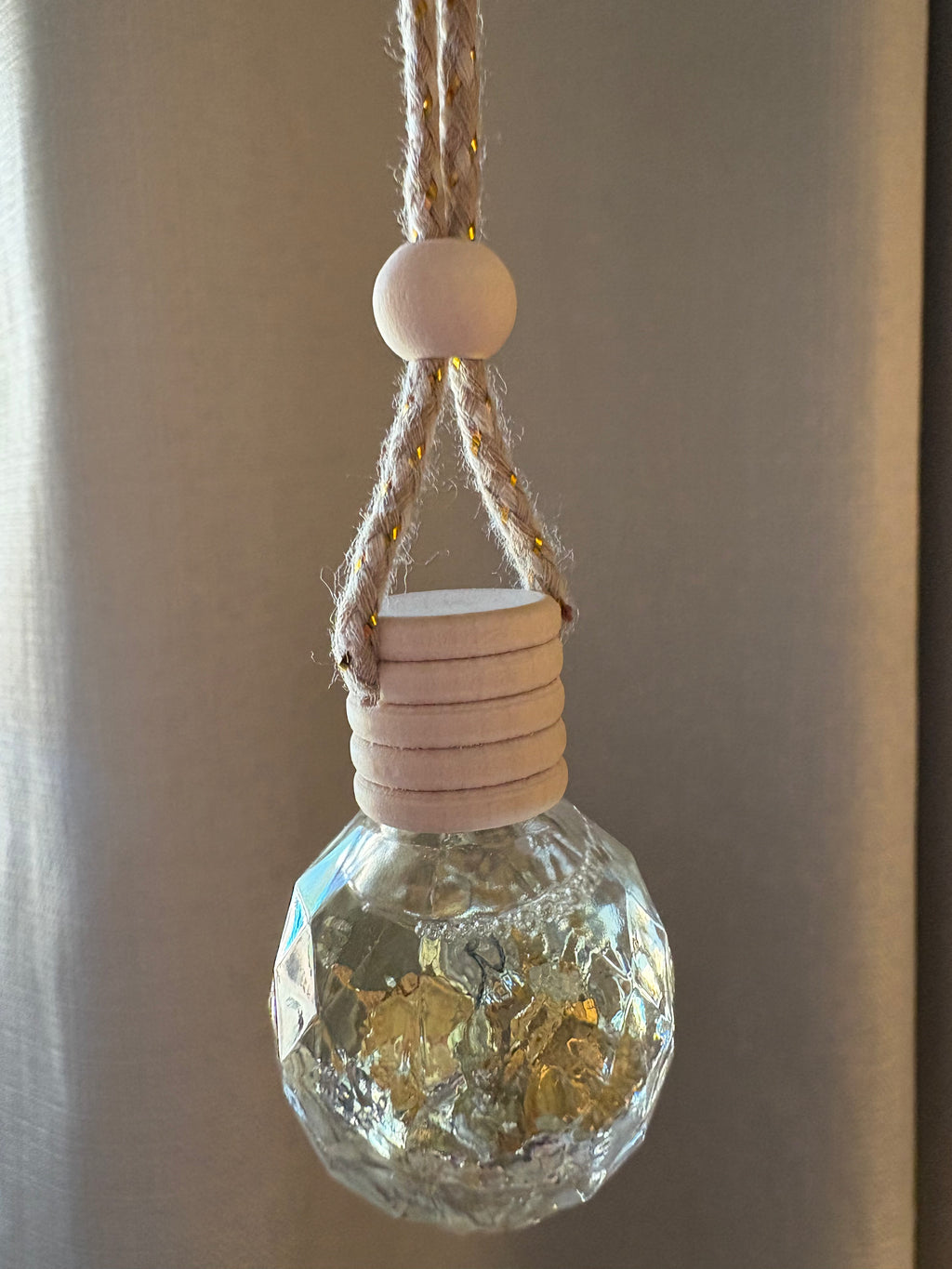 Mini Air Freshener-Antique Sandalwood