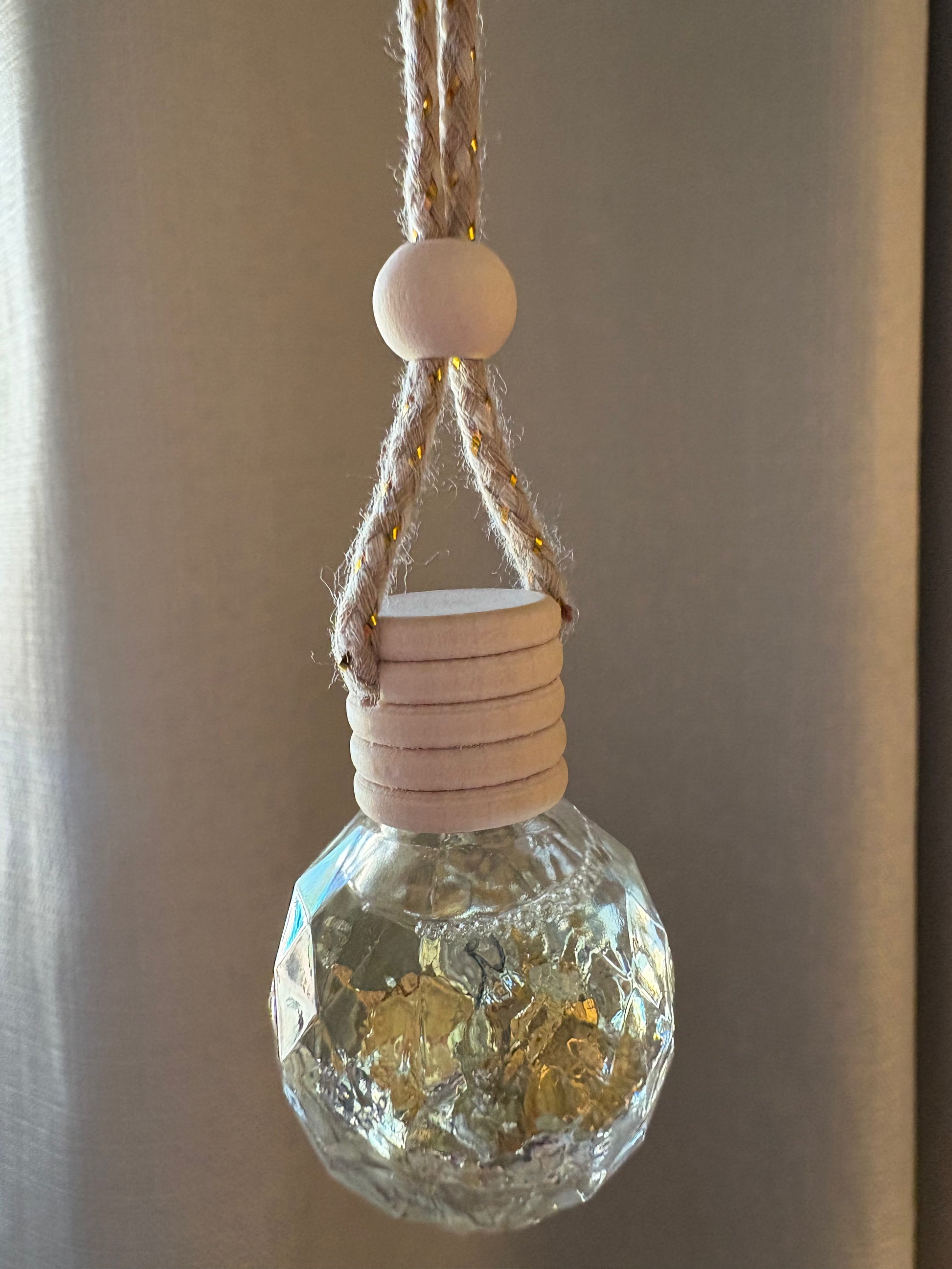 Mini Air Freshener-Antique Sandalwood